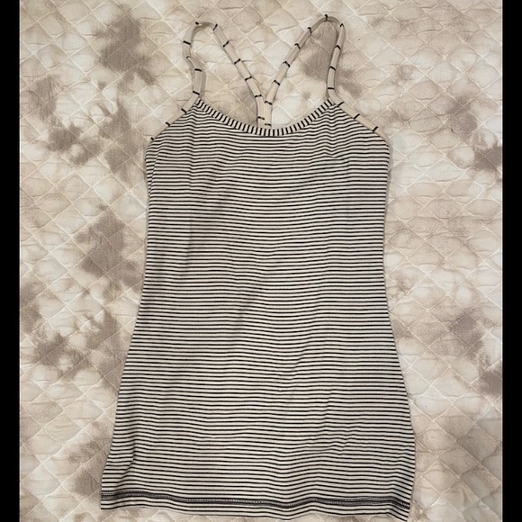 Flow Y Lululemon top - Picture 1 of 4